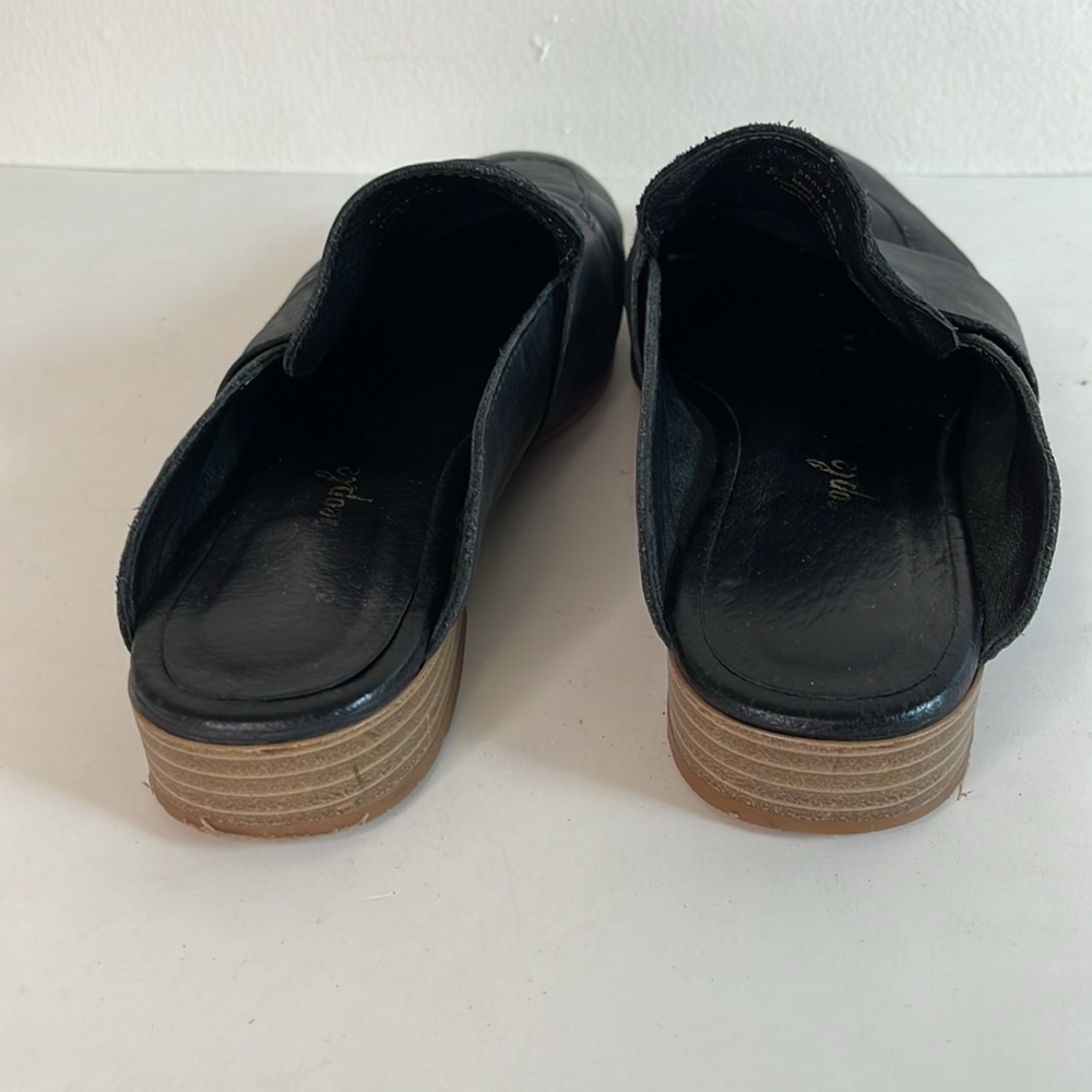 Free People Sz 37 (6.5-7) At Ease Black Leather Mules Loafers Spain 500025403 - Picture 4 of 8